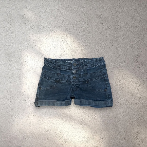 Mossimo Supply Co. Black High Rise Short - Picture 1 of 3